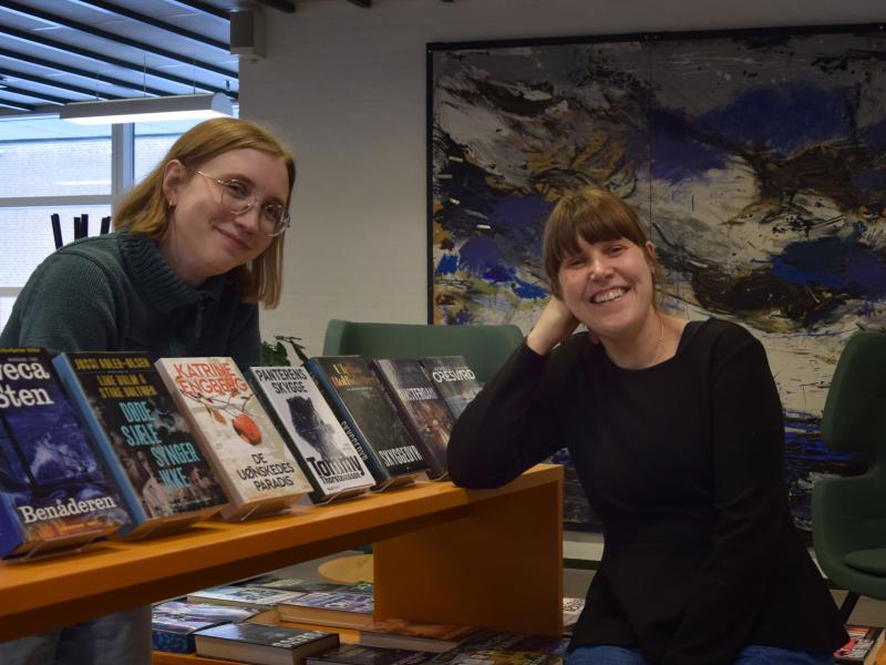 Biblioteksformidlerne Dagmar Vad Thomsen og Nicoline Sørensen